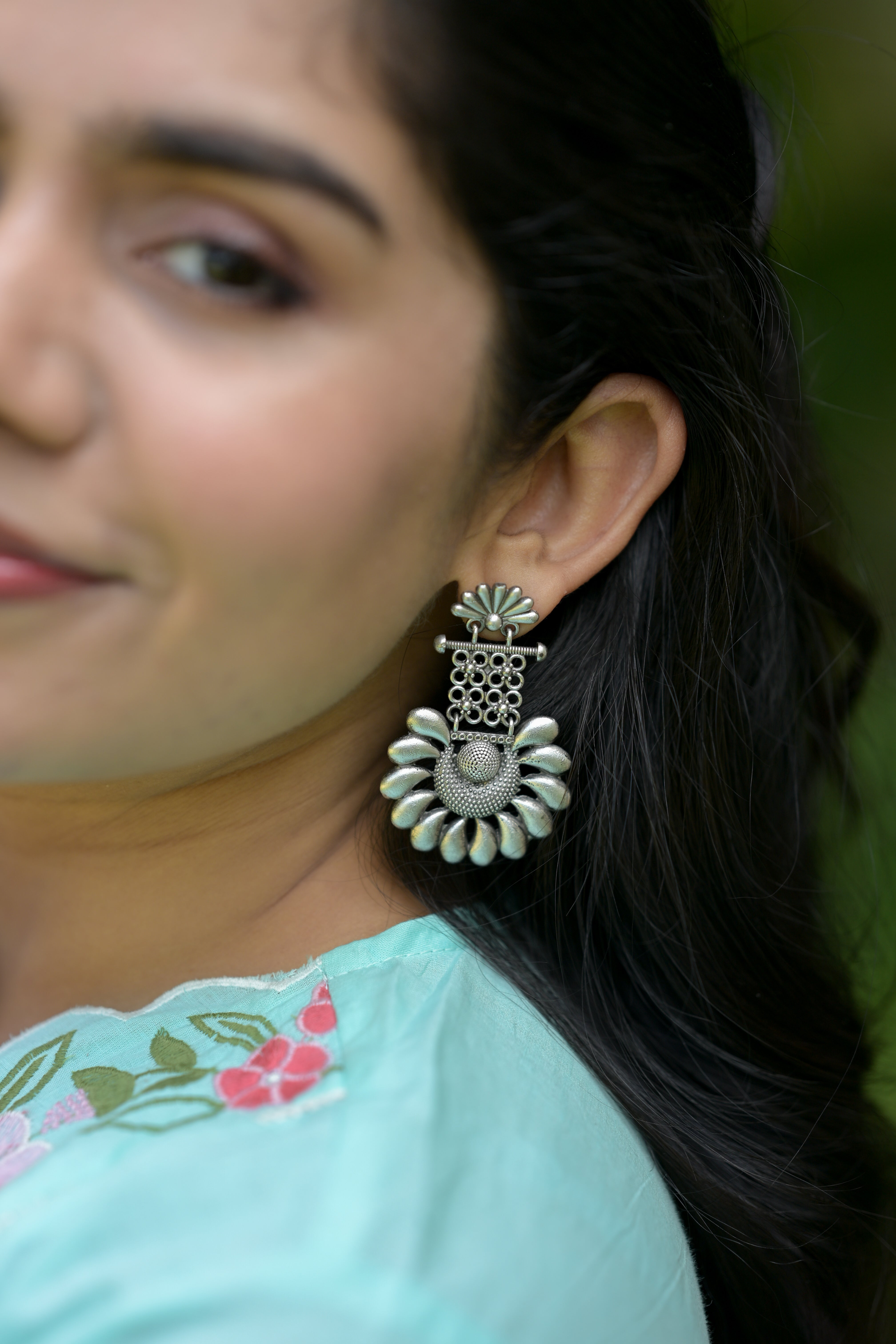 Boho Daisy Earrings