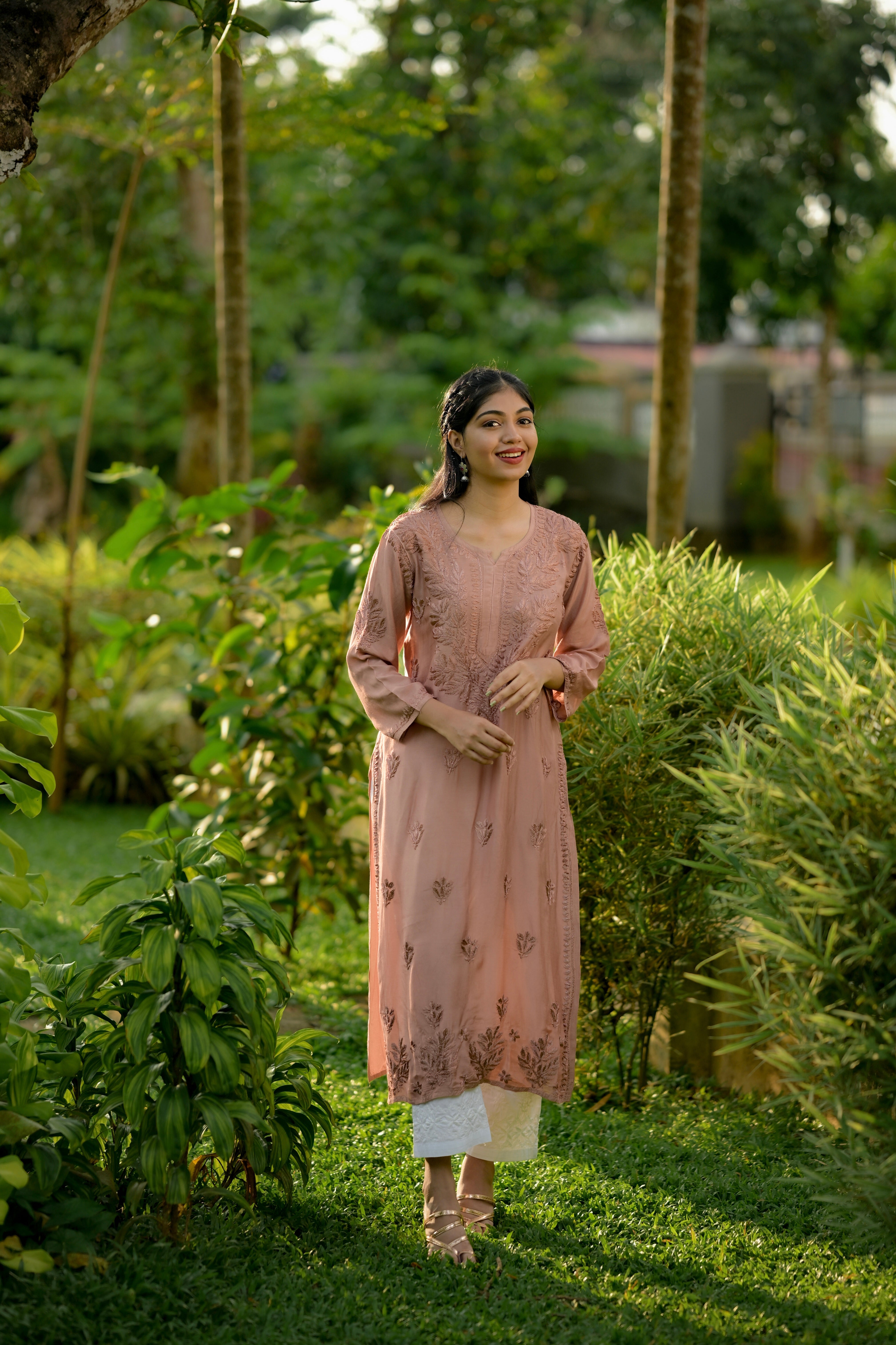 Muslin Chikankari kurti