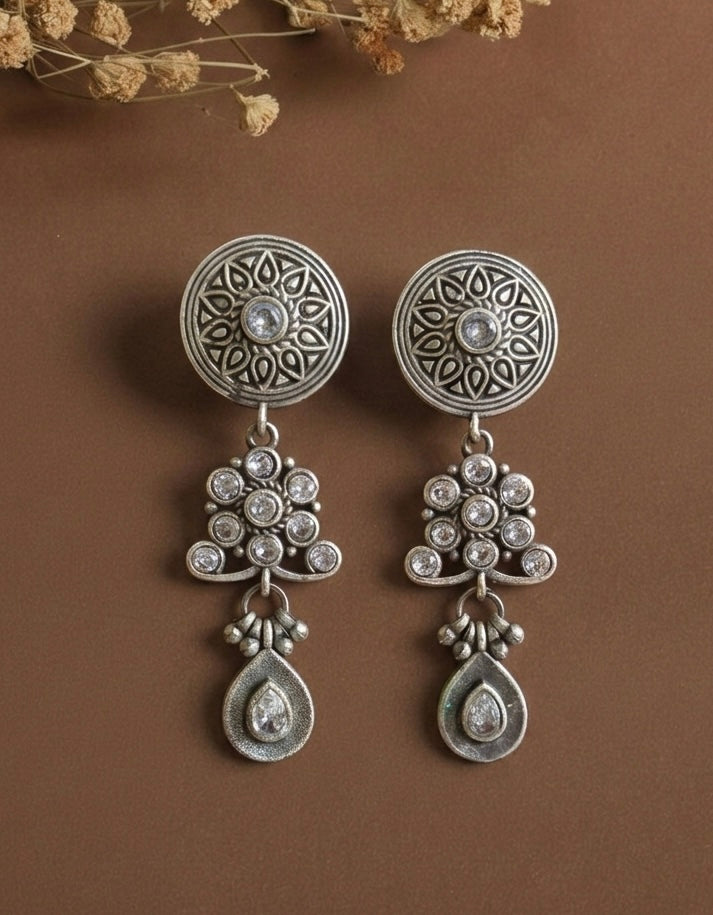 Luna Antique Drops
