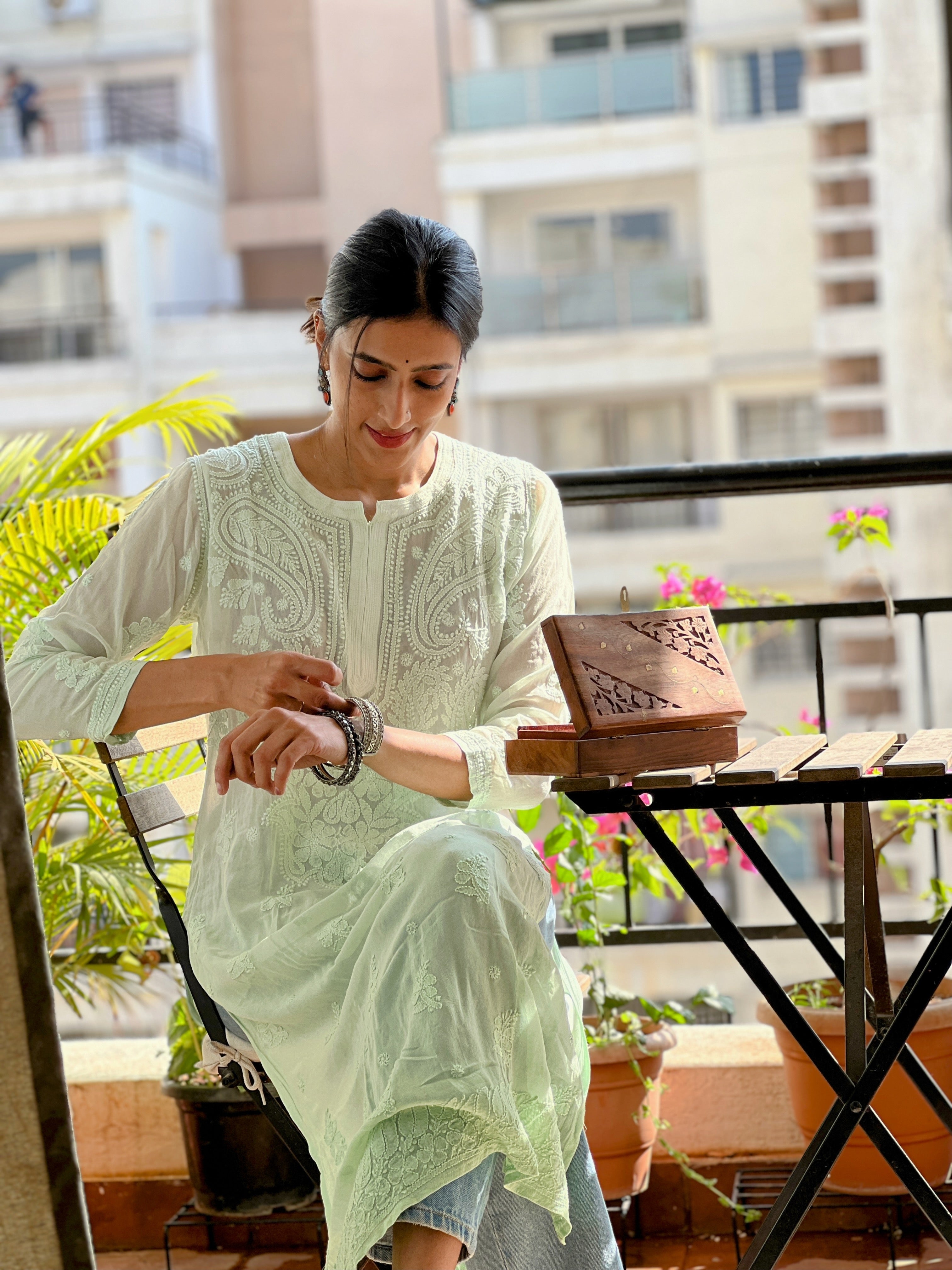 Viscose Chikankari Kurti