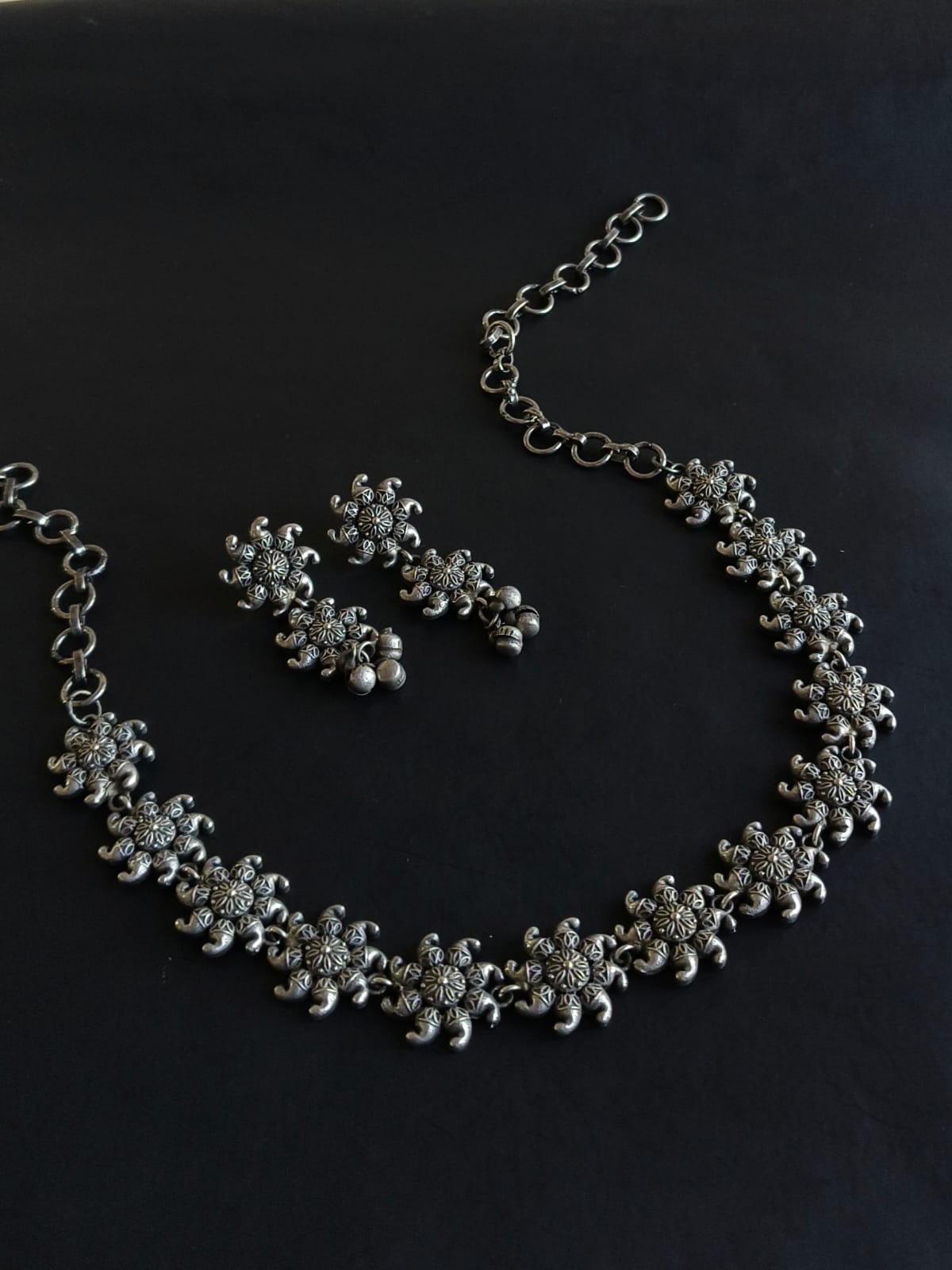 Vintage Bloom Necklace Se