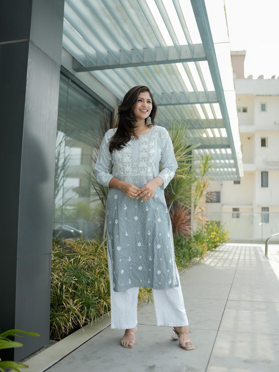 Cotton White straight pants