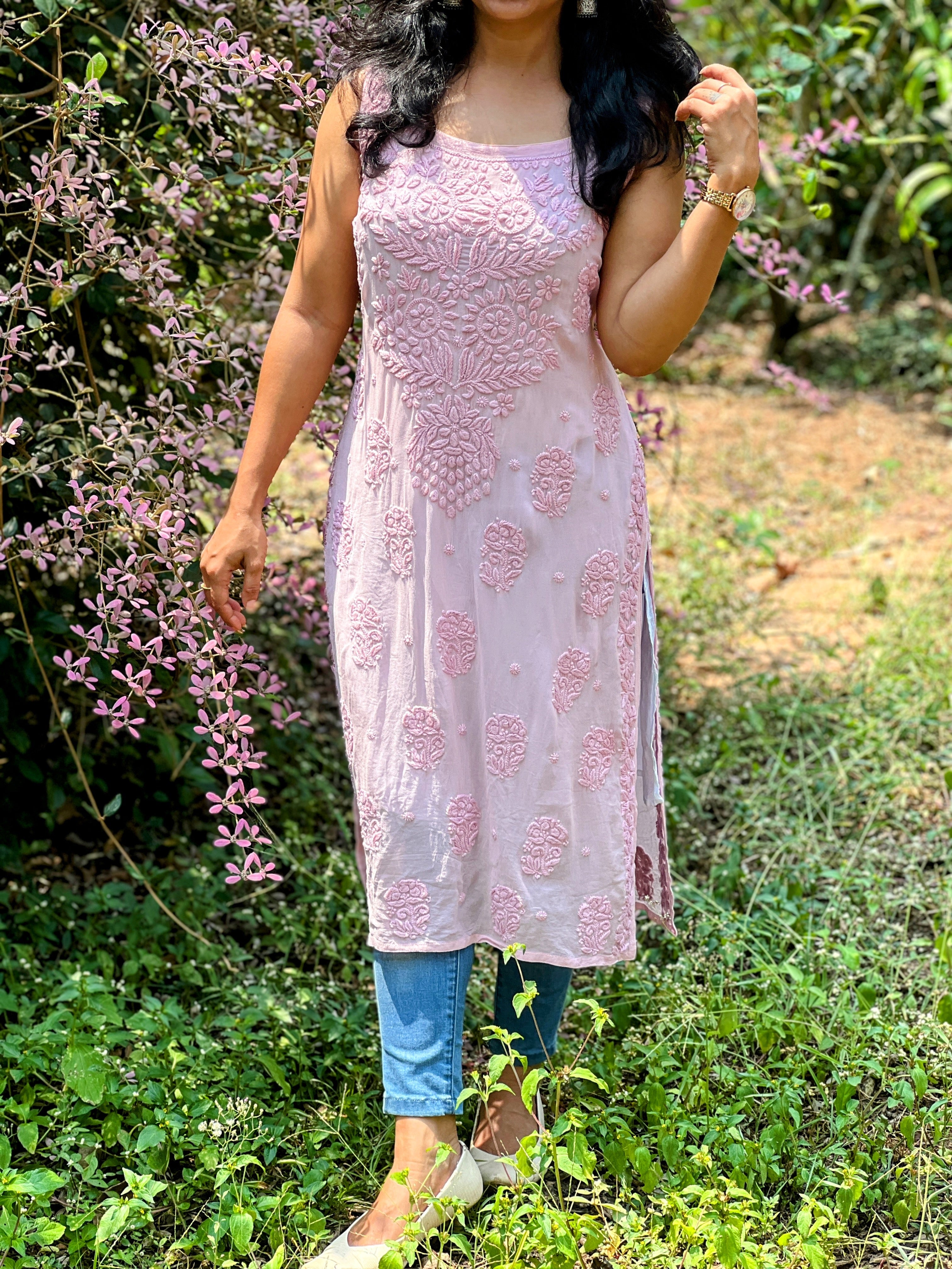 Premium Viscose Chikankari Sleeveless Kurti