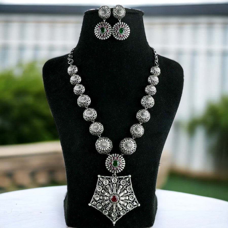 Aarika Heritage Necklace Set